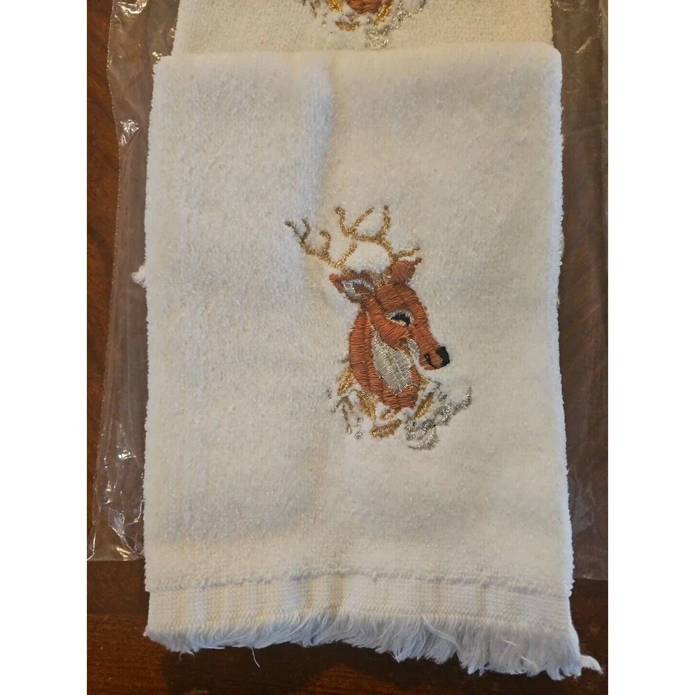 4 Vtg New Stevens Fine Fashions Reindeer Christmas Tree Hand Towels Gold Silver